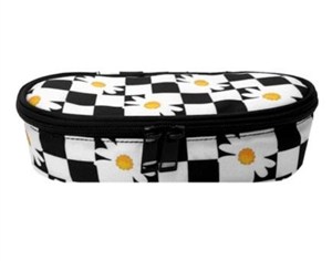 Obrazek Piórnik z klapką Szachownica margaretki