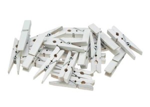 Picture of Klamerki białe 2,5cm 20szt