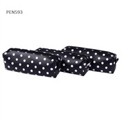 Piórnik je... - Ksiegarnia w UK