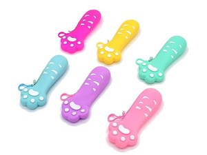 Obrazek Piórnik łapka kota silikonowy MIX